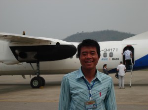 DSC05880 Thong getting ready to board